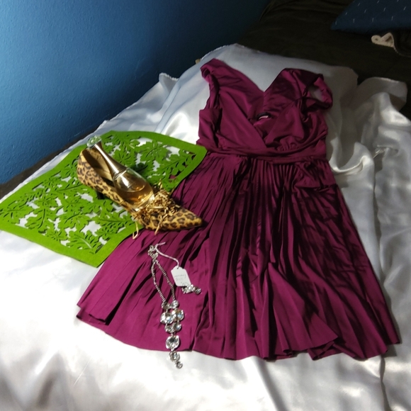 Soprano Dresses & Skirts - SOPRANO Pleated sleeveless.  Party Dress